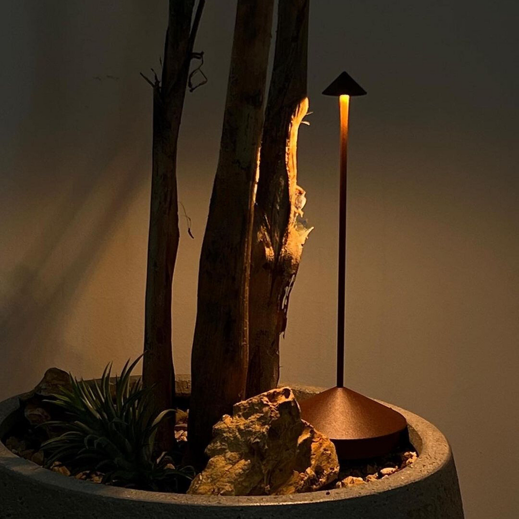 Zilla - LED Table Lamp